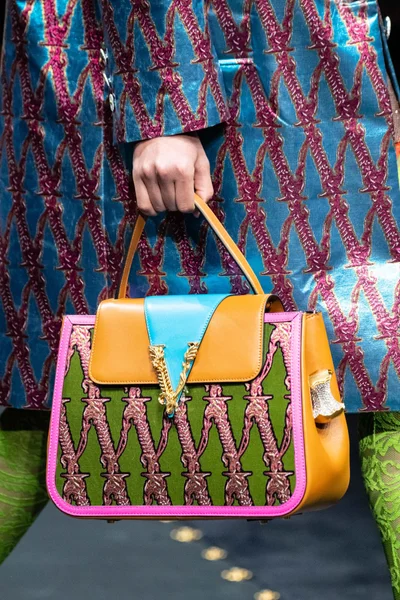 Look 89